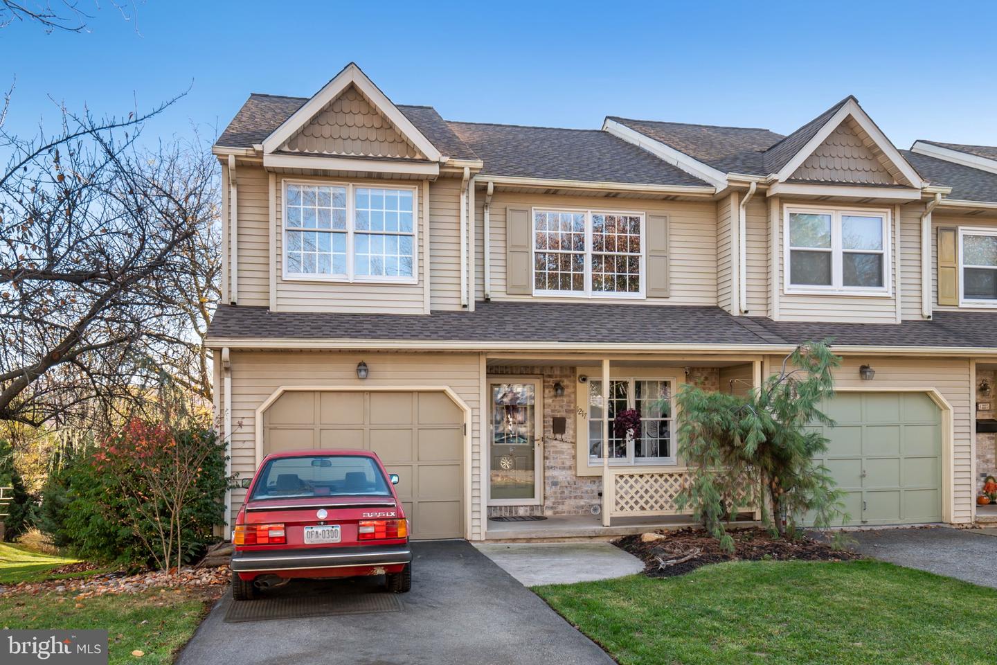 1217 Stanford ROAD