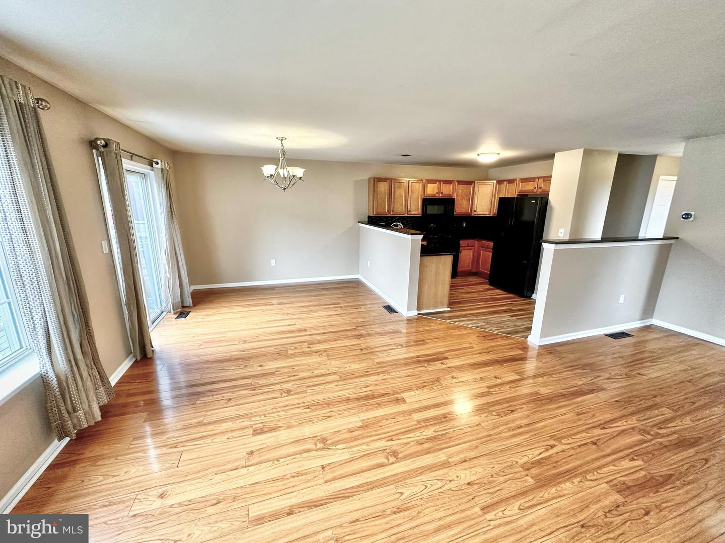 3677 Clauss Dr