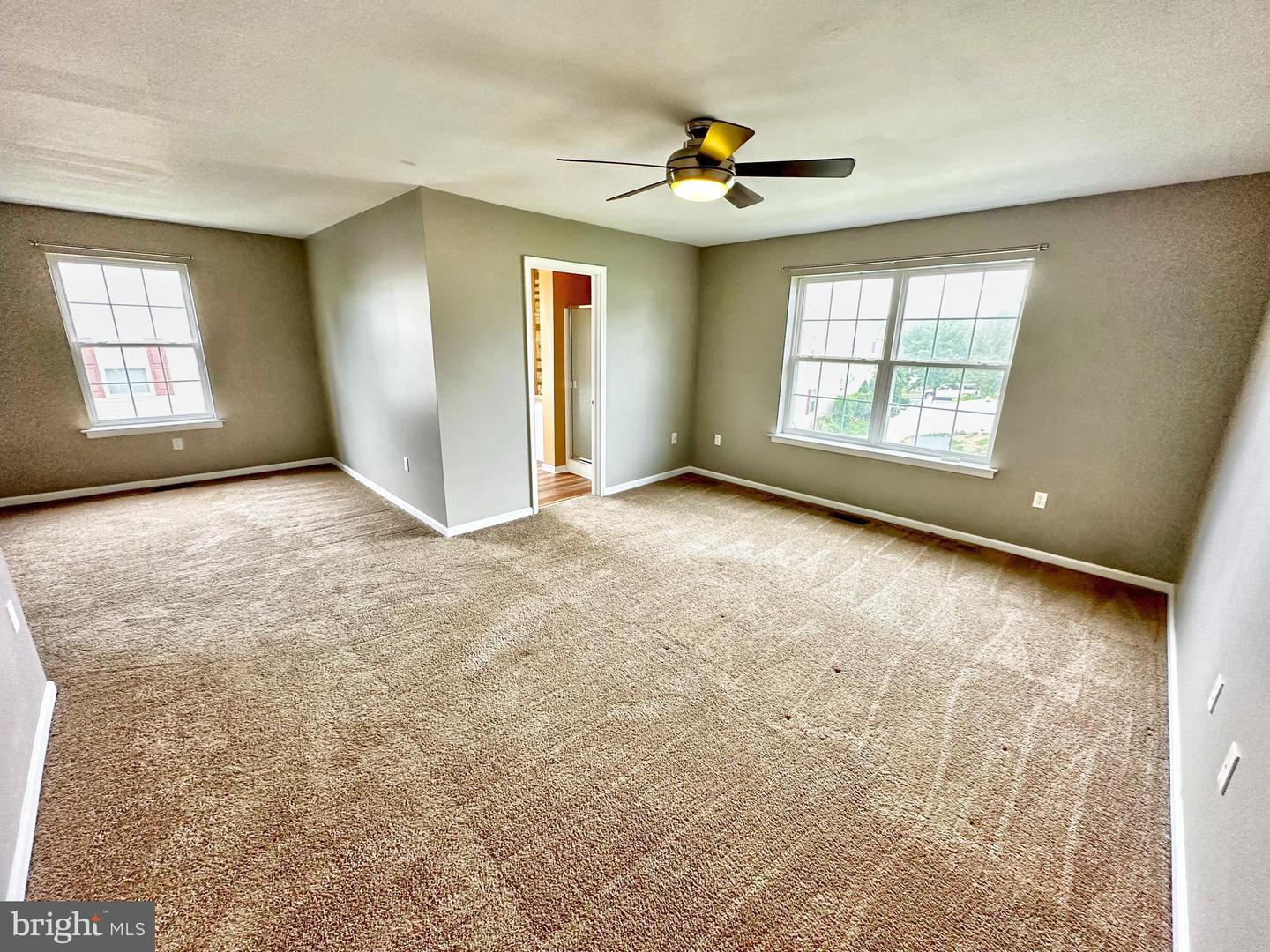 3677 Clauss Dr