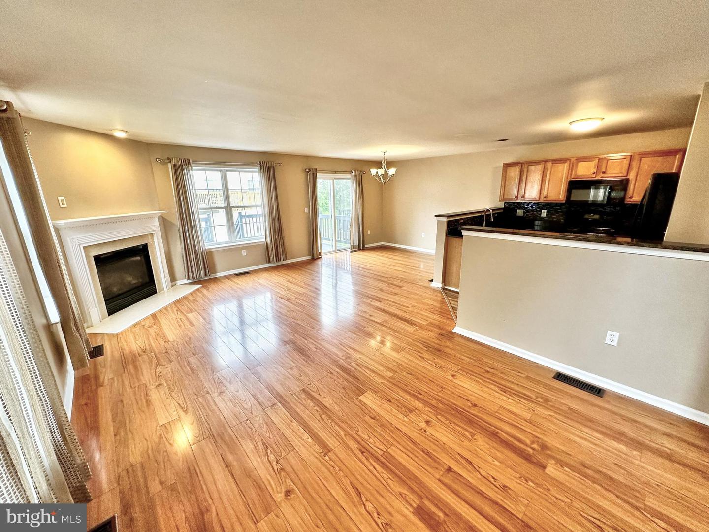 3677 Clauss Dr
