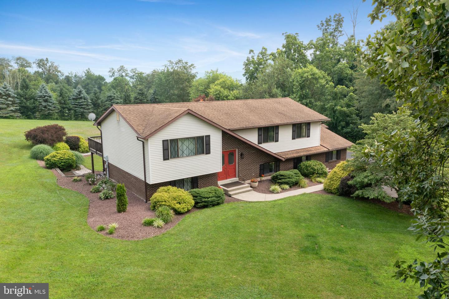 7592 Kings HIGHWAY