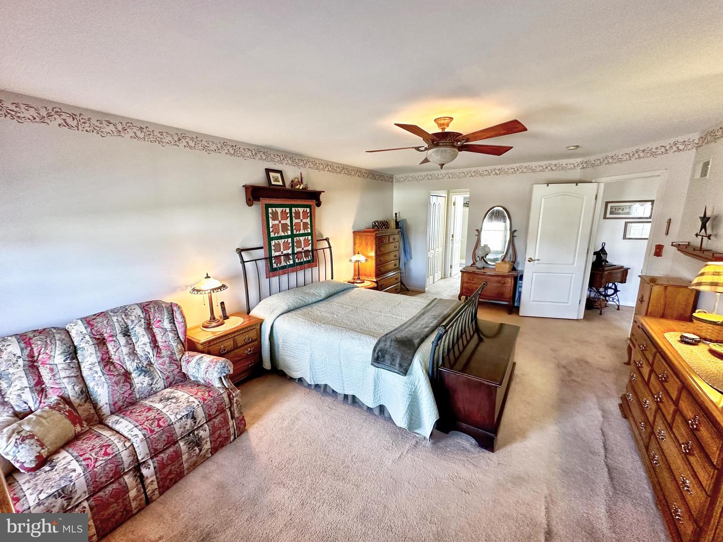 5979 Palomino Dr