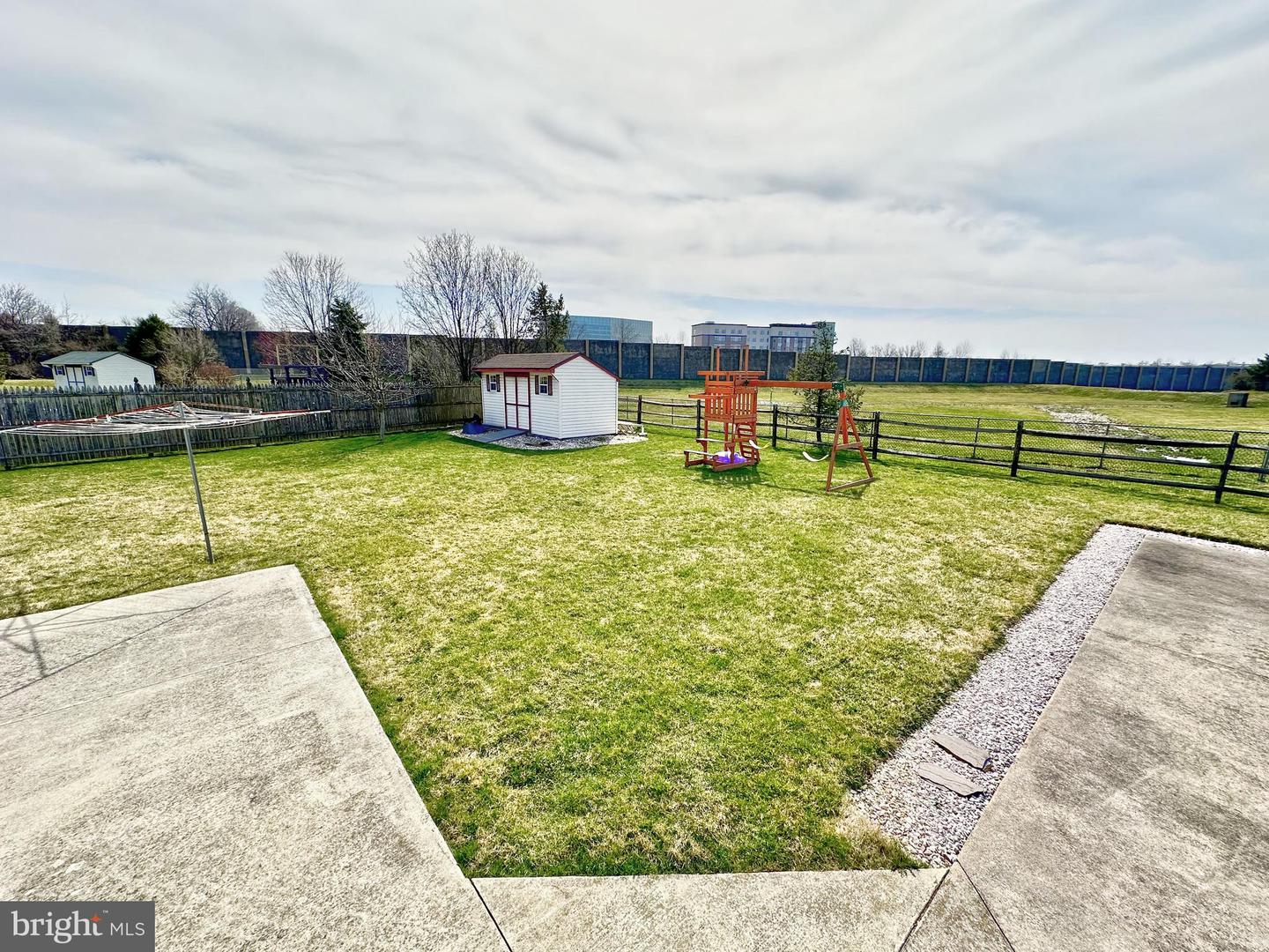 5979 Palomino Dr