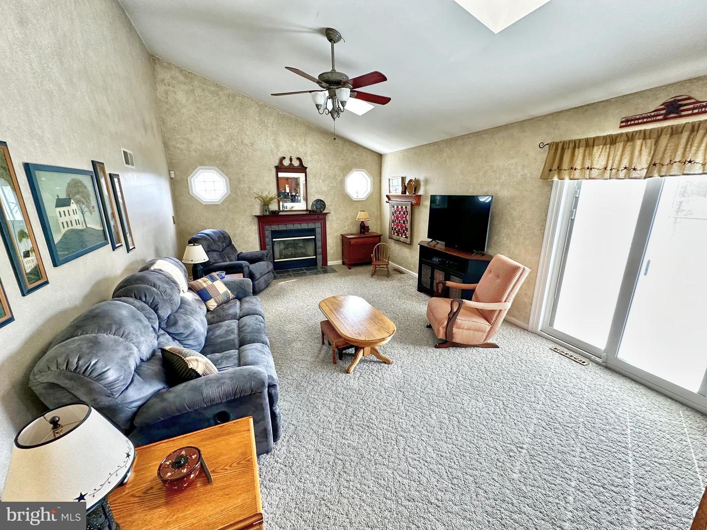 5979 Palomino Dr