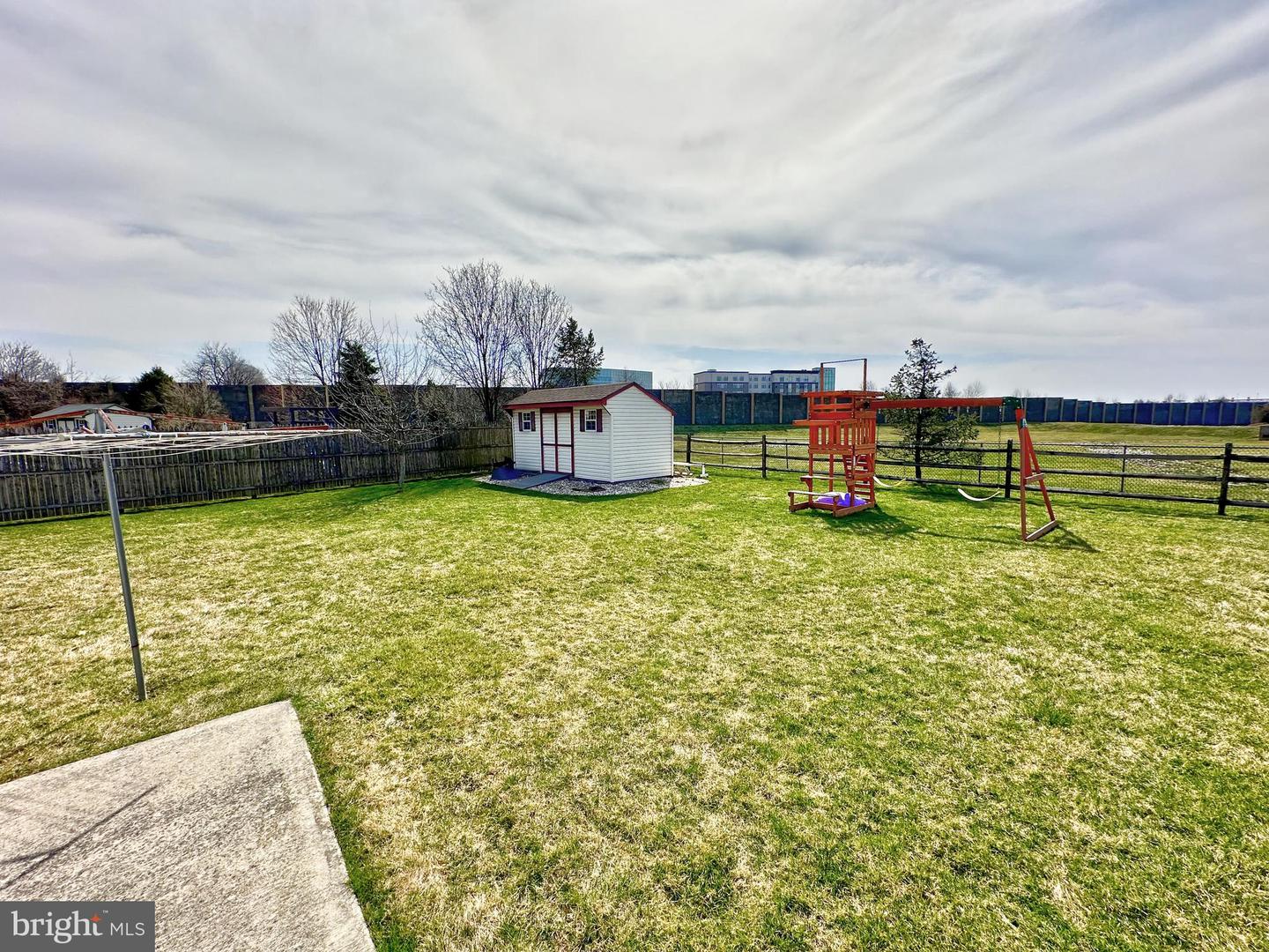5979 Palomino Dr
