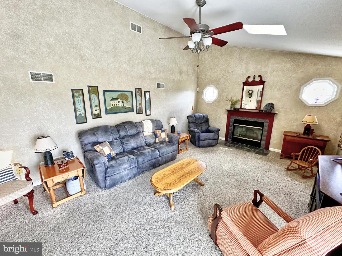 5979 Palomino Dr