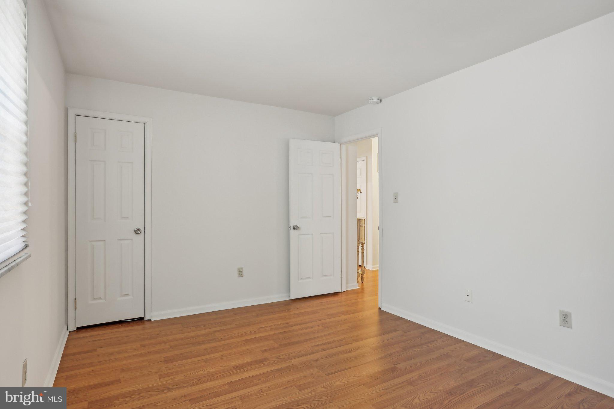 339 W Lexington St