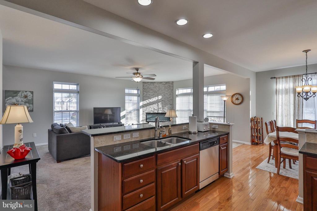 3528 Lenape Ln