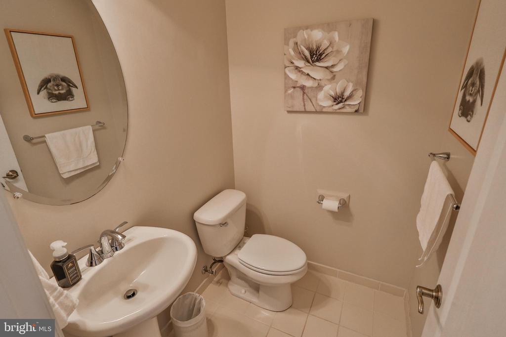 3528 Lenape Ln