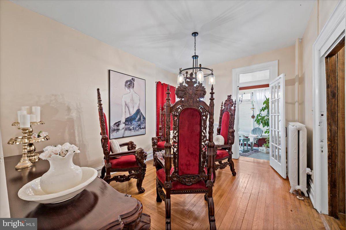 21 N 11th St
