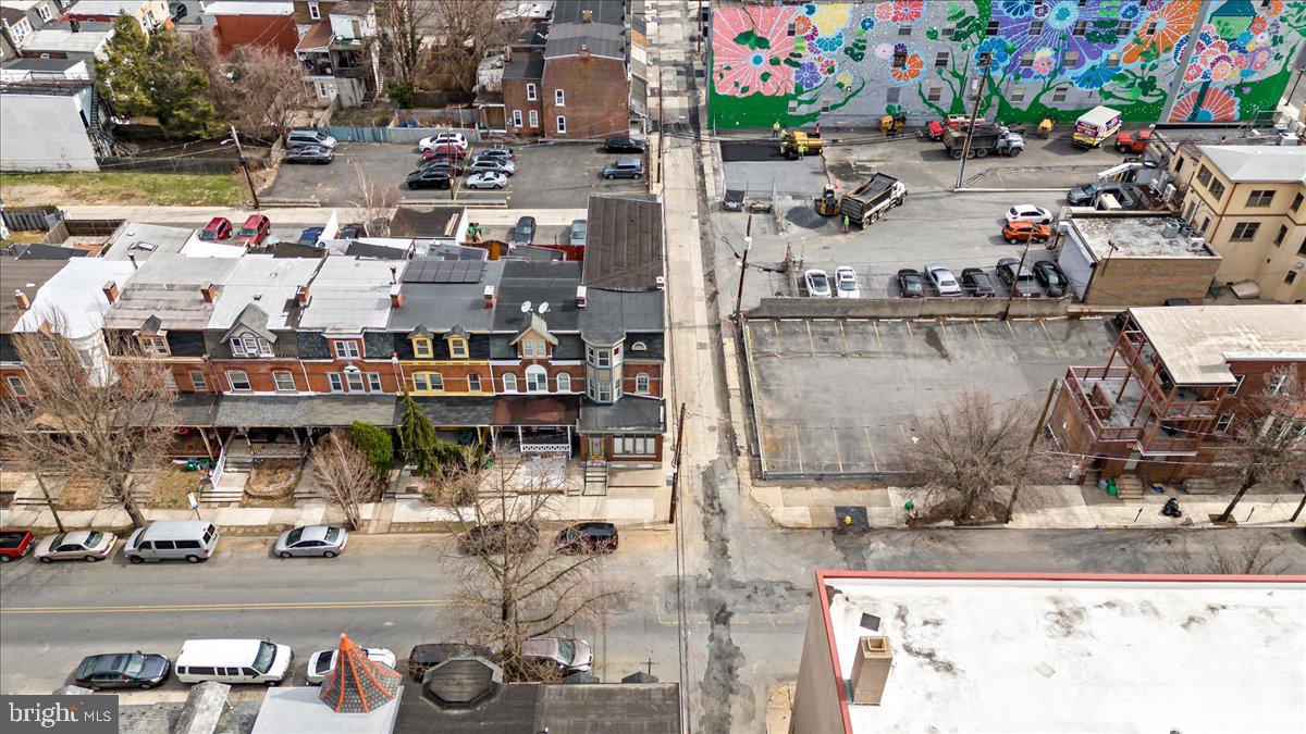 21 N 11th St