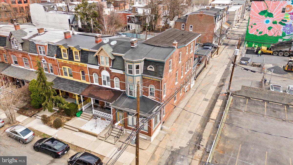 21 N 11th St