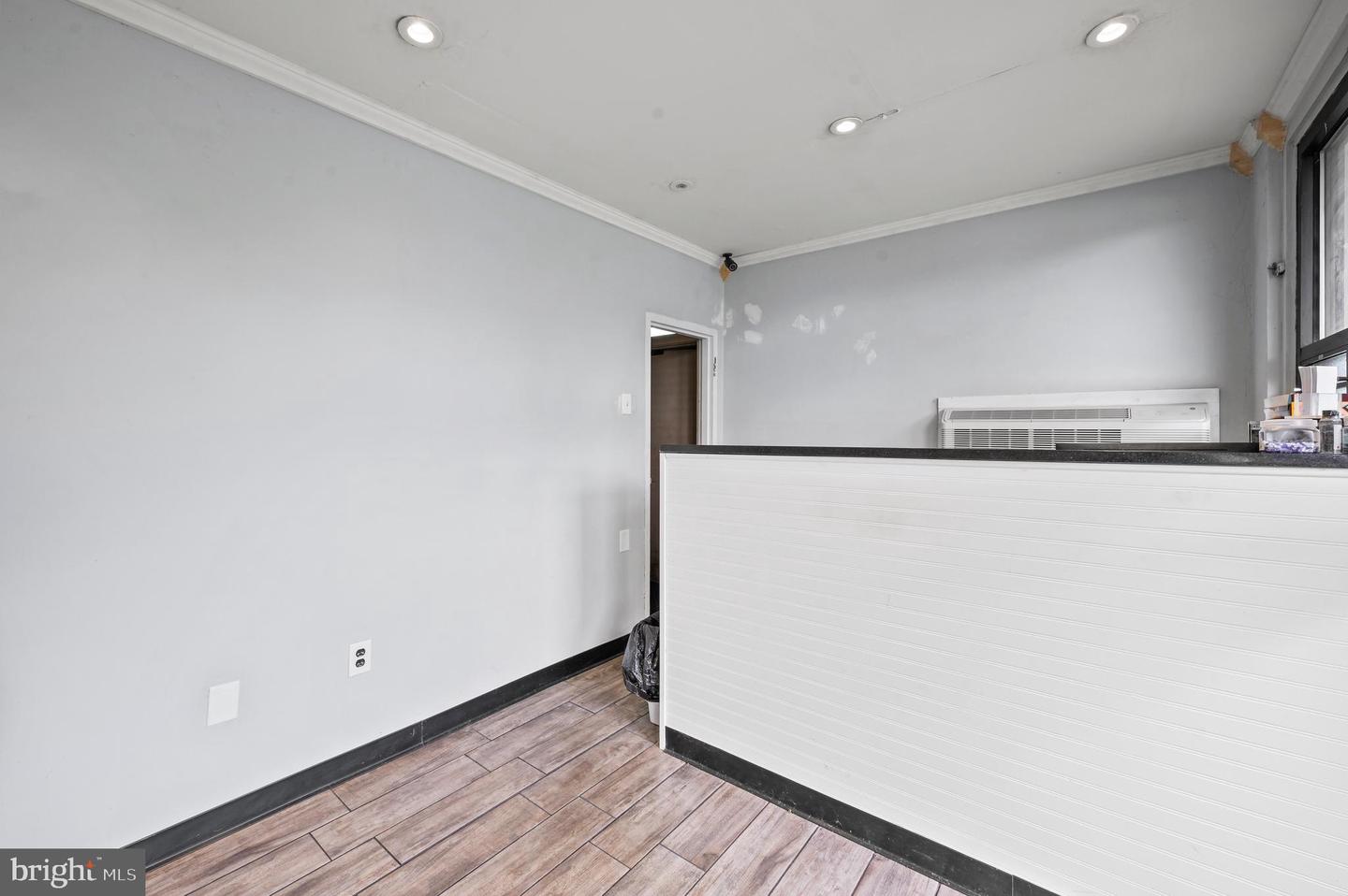 1058 Hausman Rd