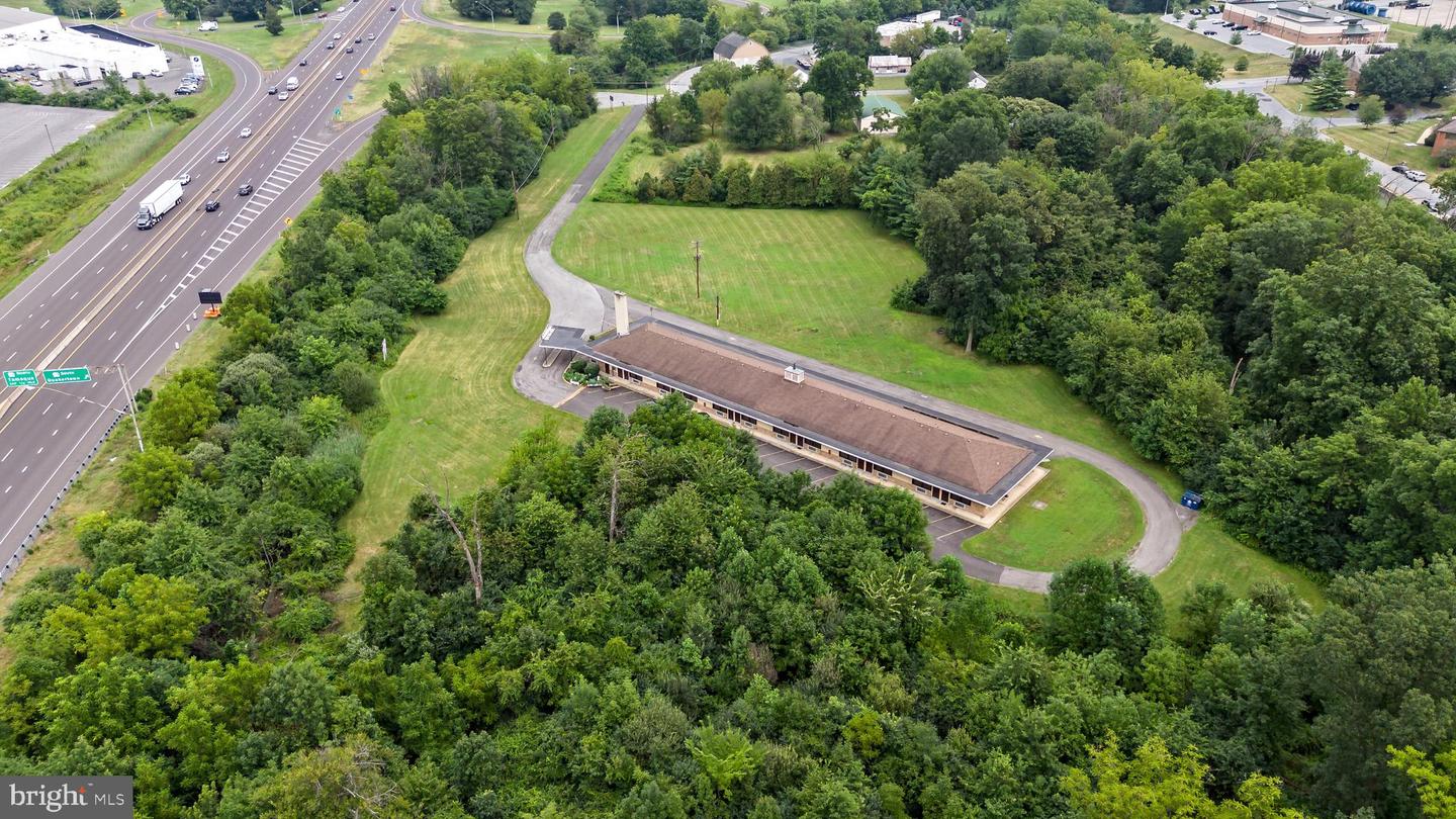 1058 Hausman Rd