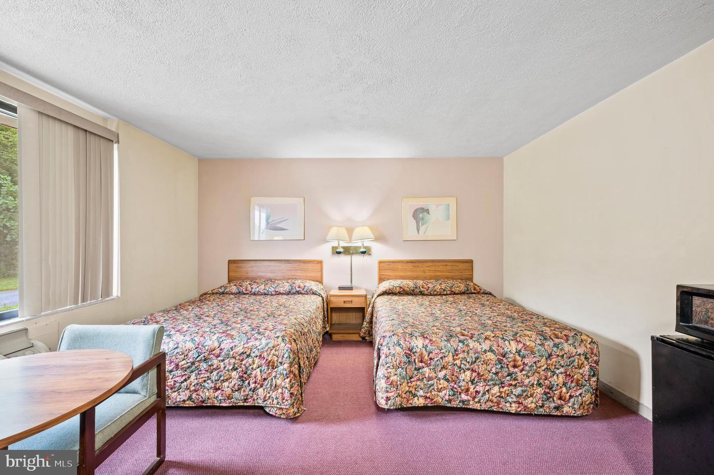 1058 Hausman Rd