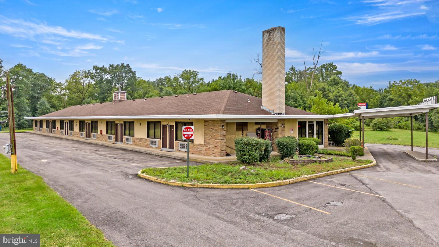 1058 Hausman Rd