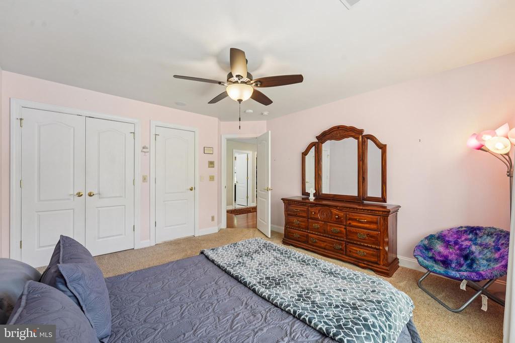 6139 PALOMINO DRIVE