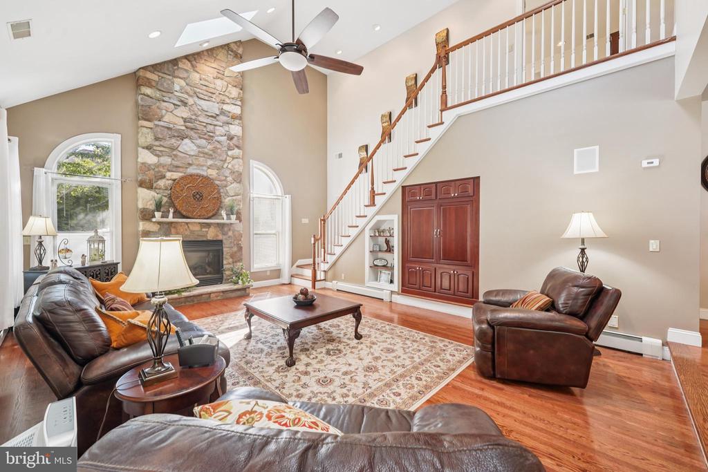 6139 PALOMINO DRIVE