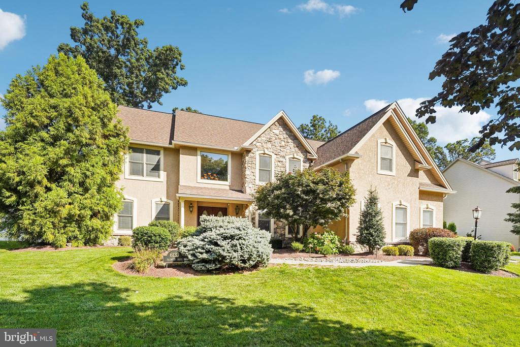 6139 PALOMINO DRIVE