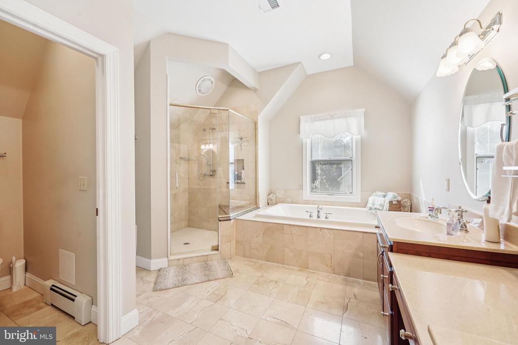 6139 PALOMINO DRIVE