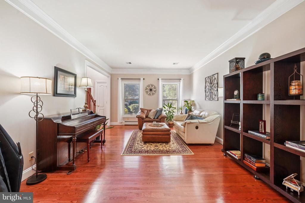 6139 PALOMINO DRIVE