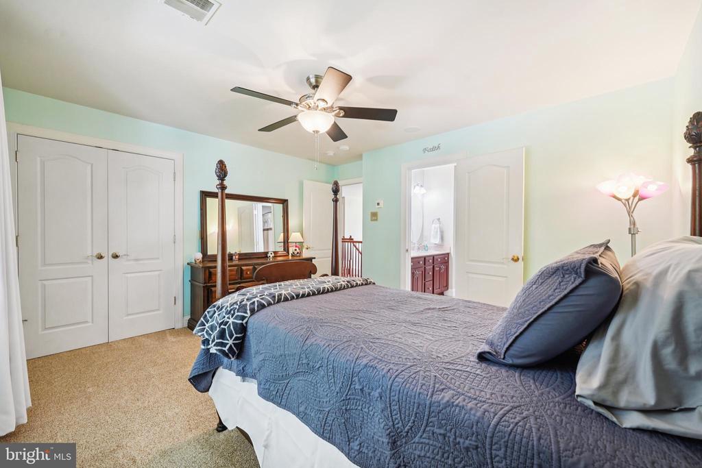 6139 PALOMINO DRIVE