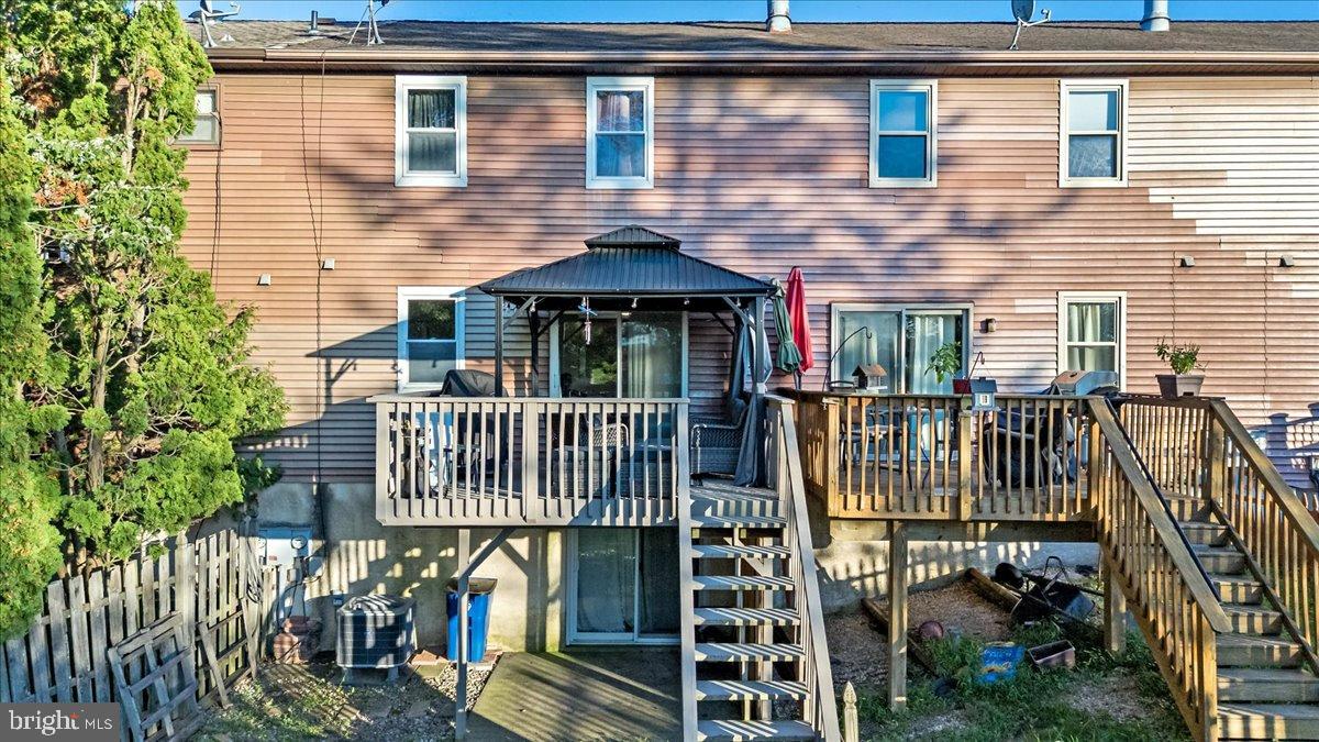241 WILLOW STREET