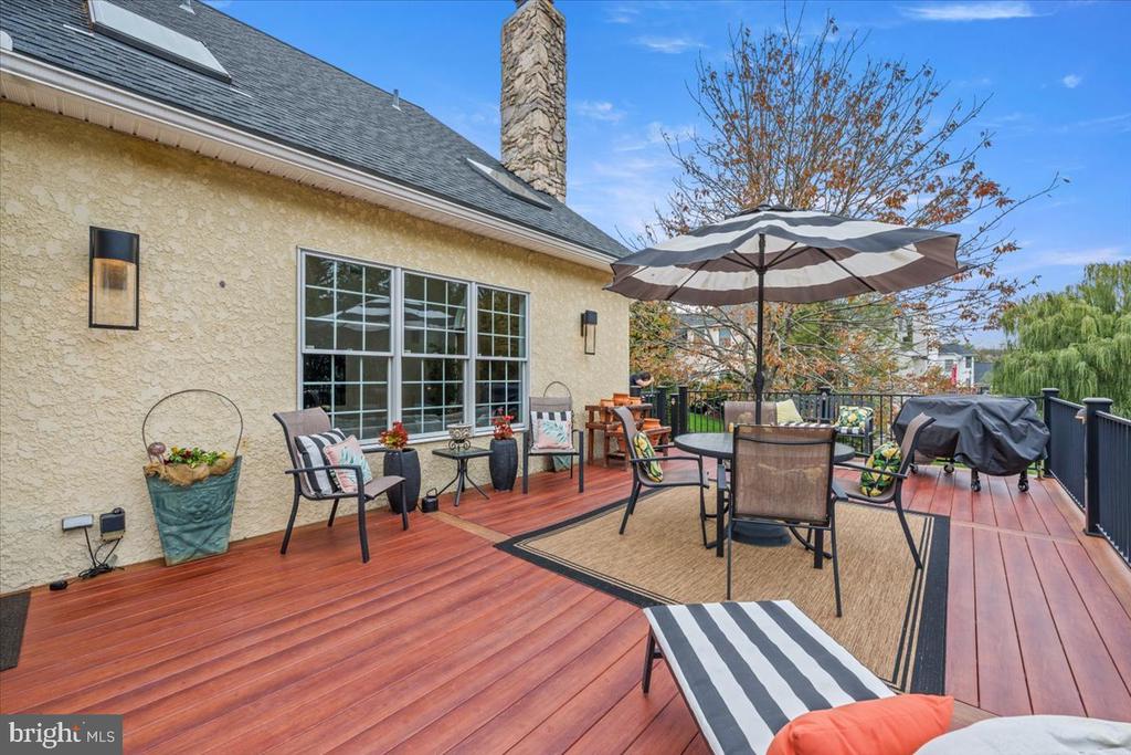 6942 LEHIGH COURT