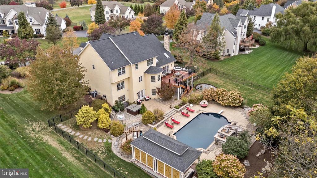 6942 LEHIGH COURT