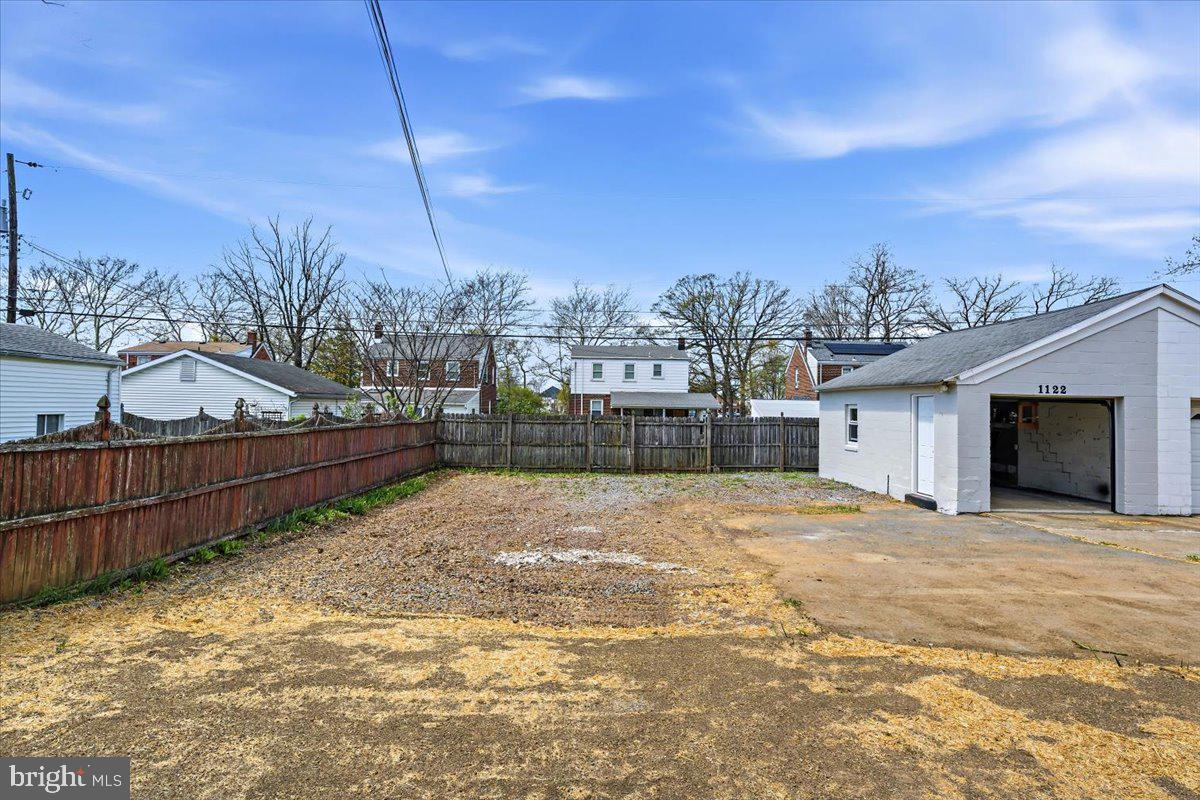 1122 N VAN BUREN STREET
