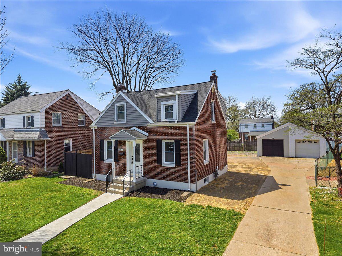 1122 N VAN BUREN STREET