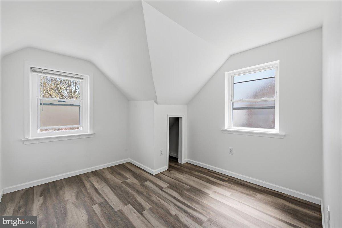 1122 N VAN BUREN STREET