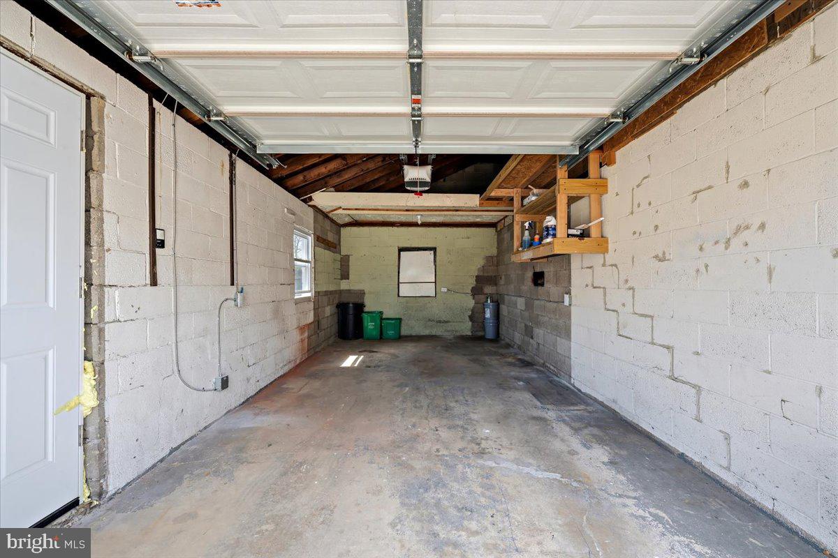 1122 N VAN BUREN STREET