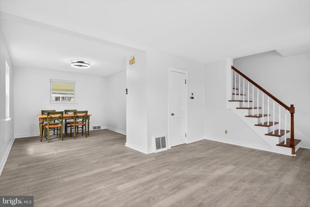 2216 S 9TH STREET