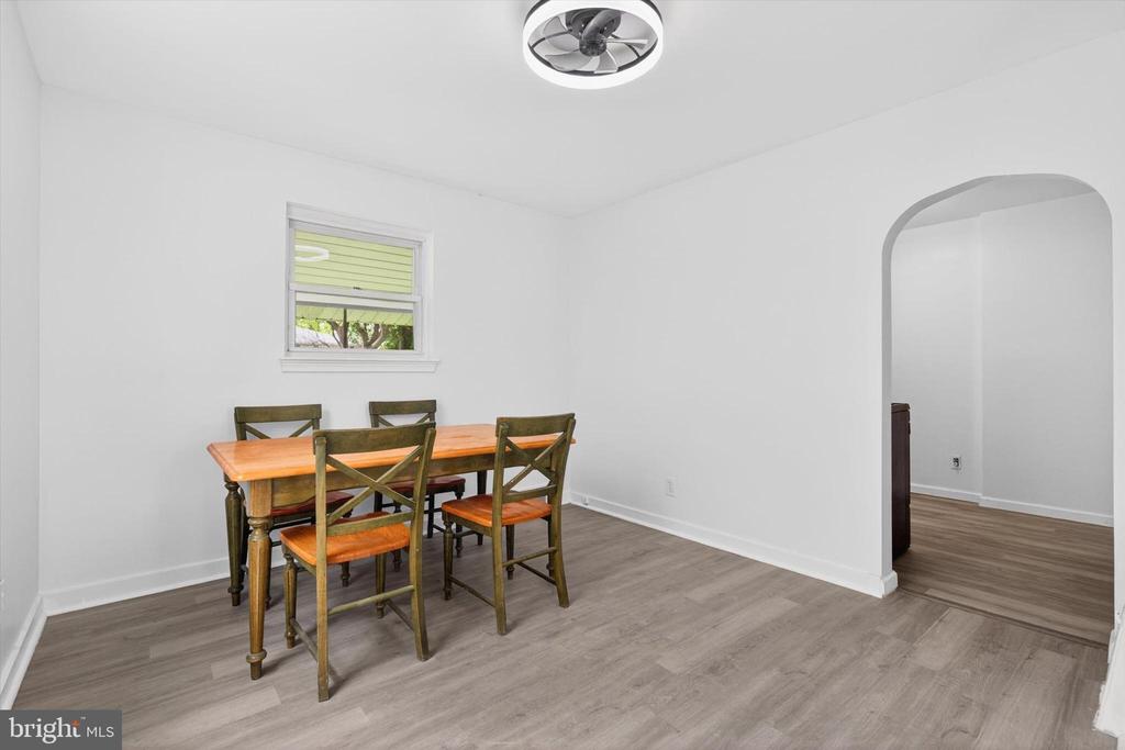 2216 S 9TH STREET