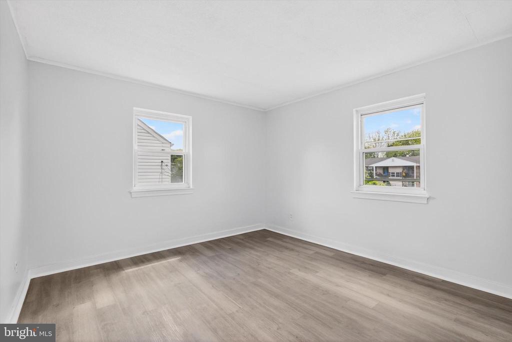 2216 S 9TH STREET