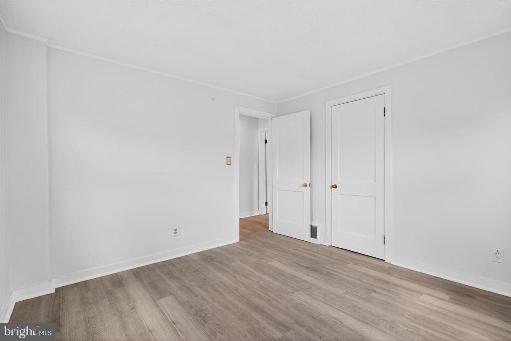 2216 S 9TH STREET