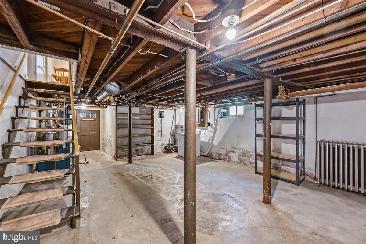 2030 LAWFER AVENUE
