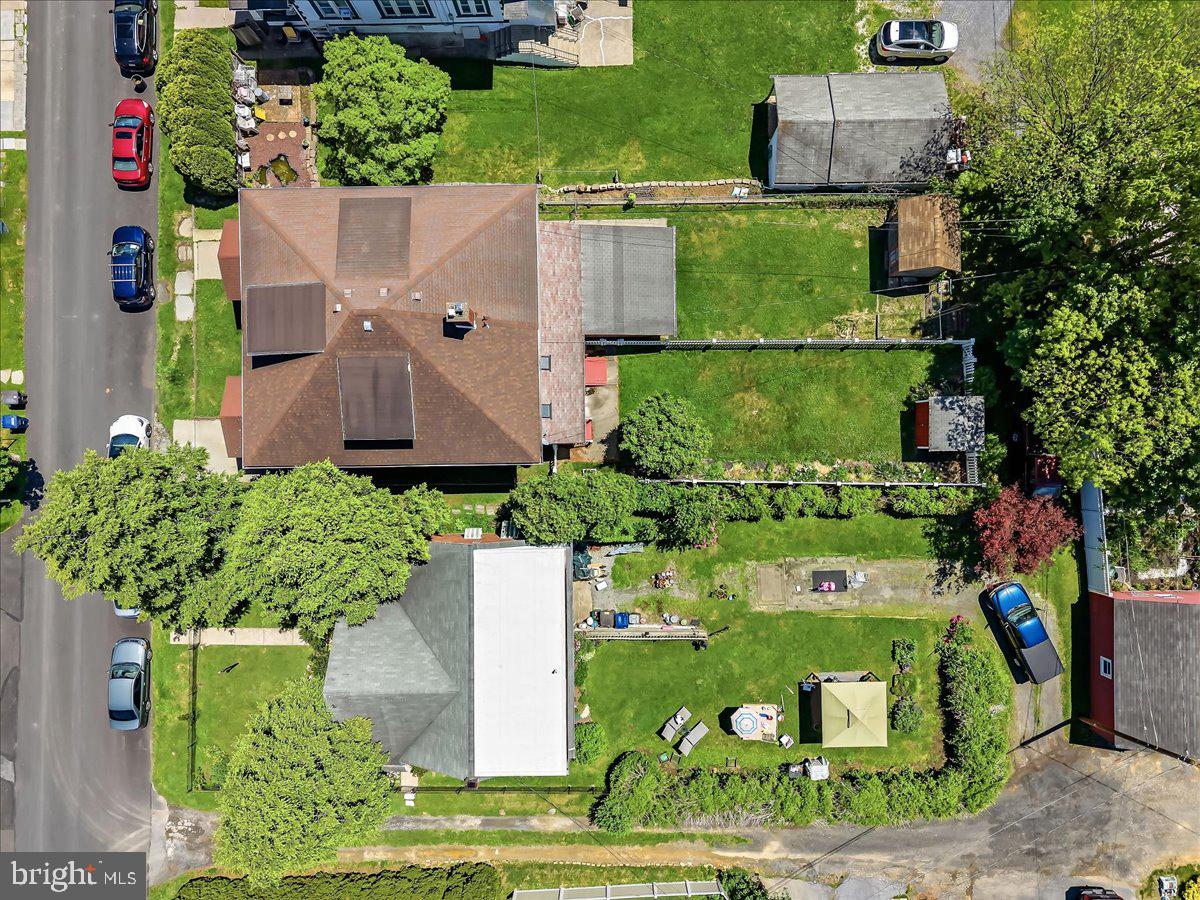 2030 LAWFER AVENUE