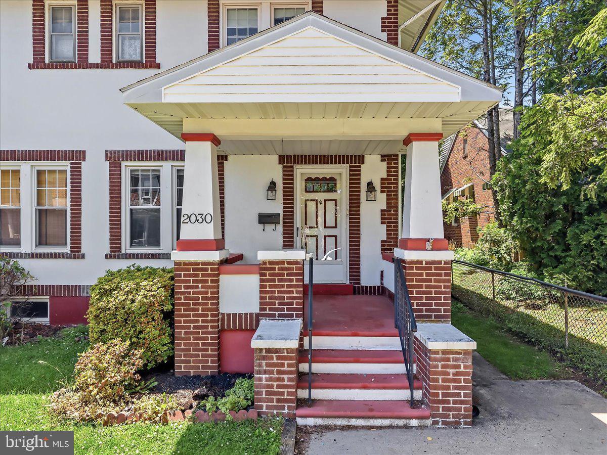 2030 LAWFER AVENUE