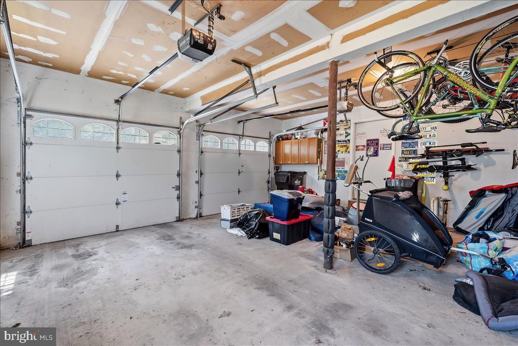 6470 FAWN LANE