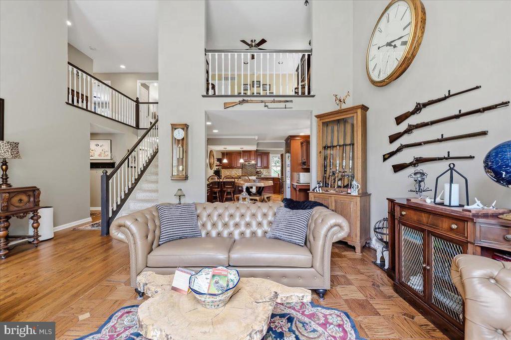 6470 FAWN LANE