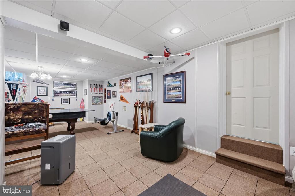 6470 FAWN LANE