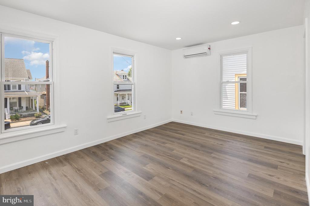 40 N GRANT STREET