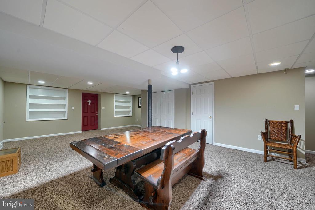 164 SPRUCE COURT