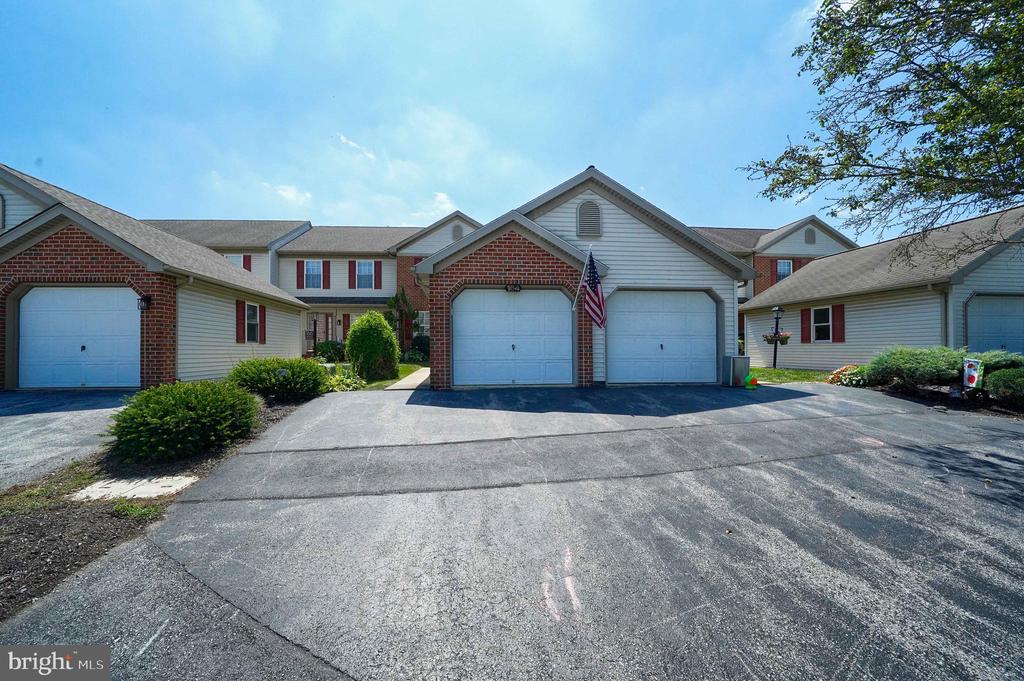 164 SPRUCE COURT