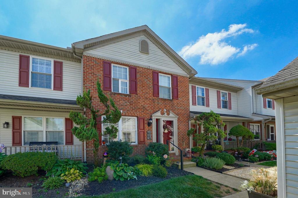 164 SPRUCE COURT