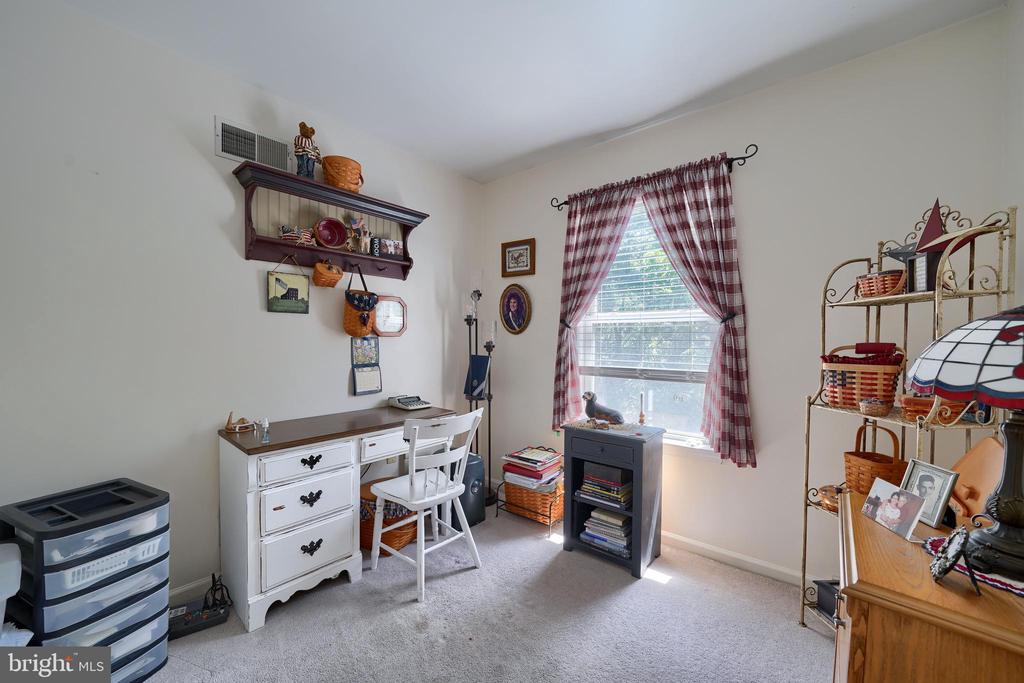164 SPRUCE COURT