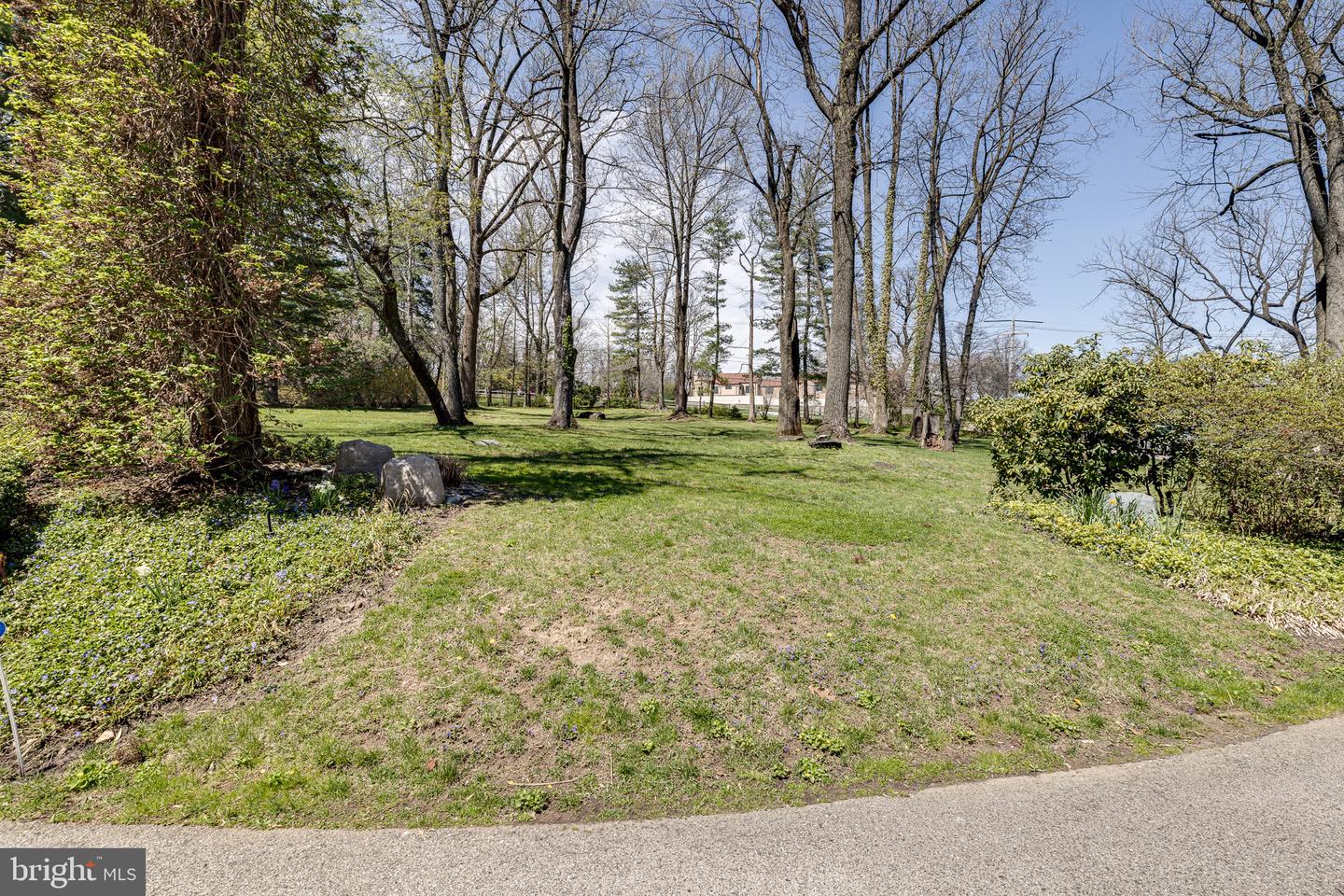 1595 LAFAYETTE ROAD