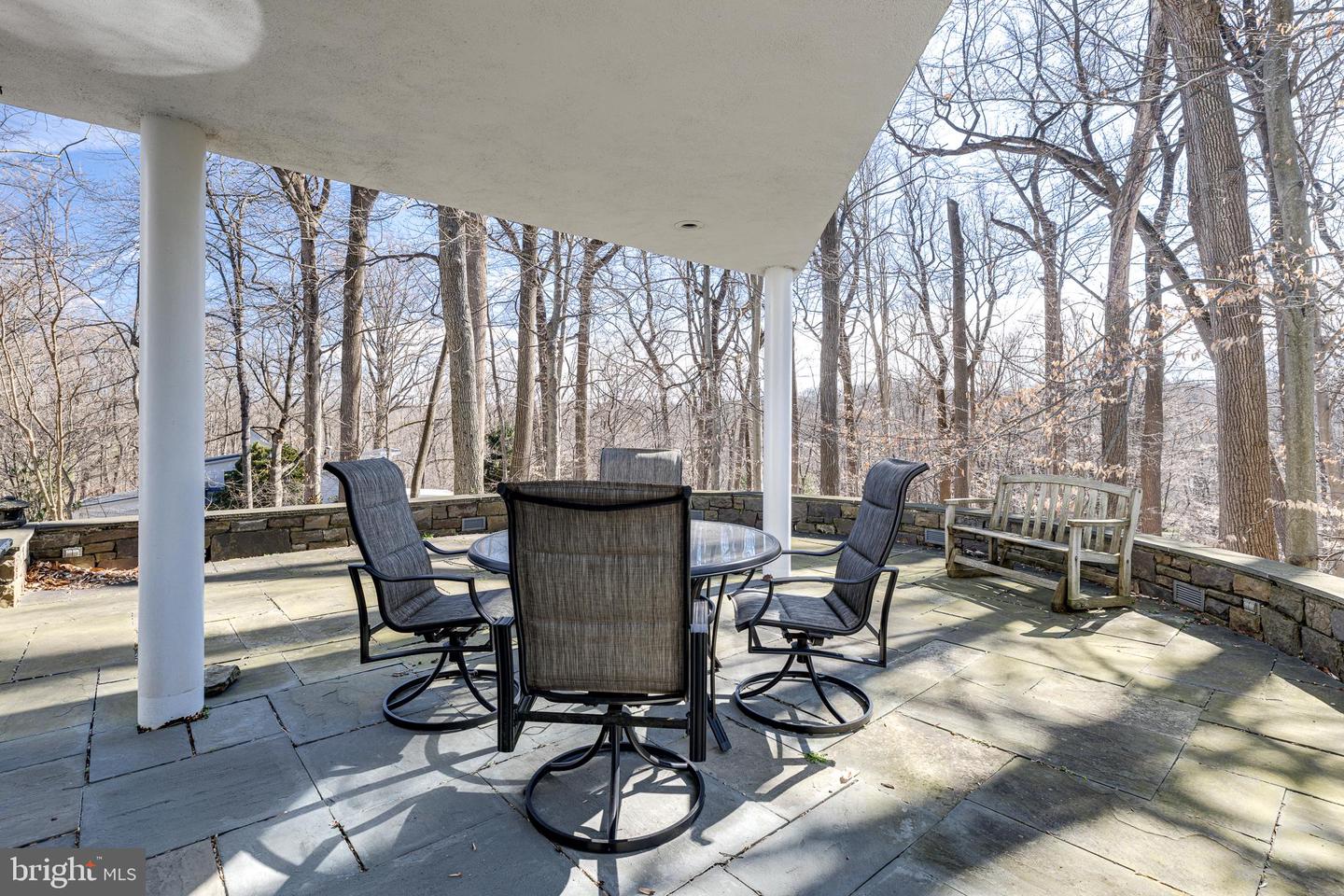 1595 LAFAYETTE ROAD